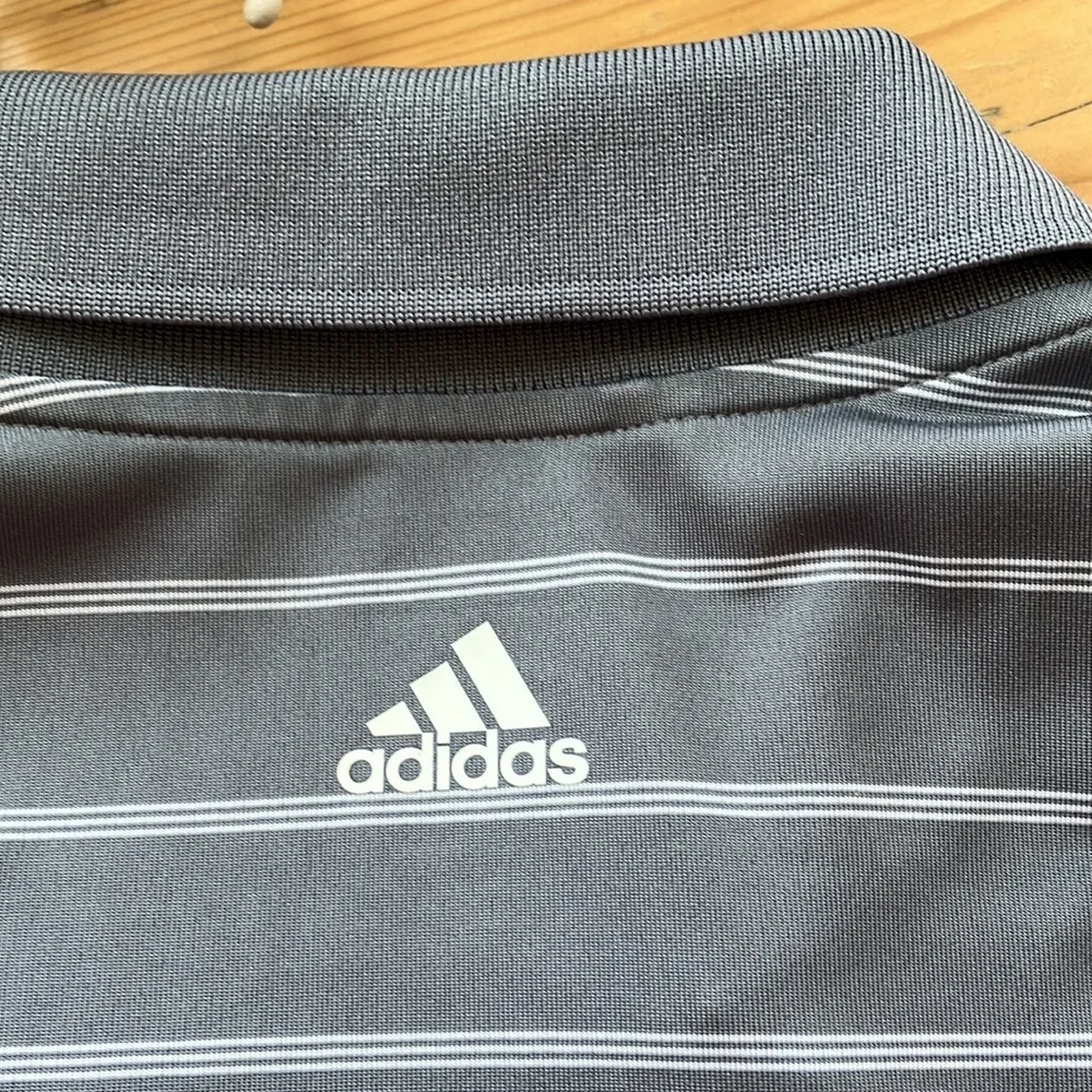 Adidas Puremotion Men’s Med Golf Shirt Gray and White Stripe